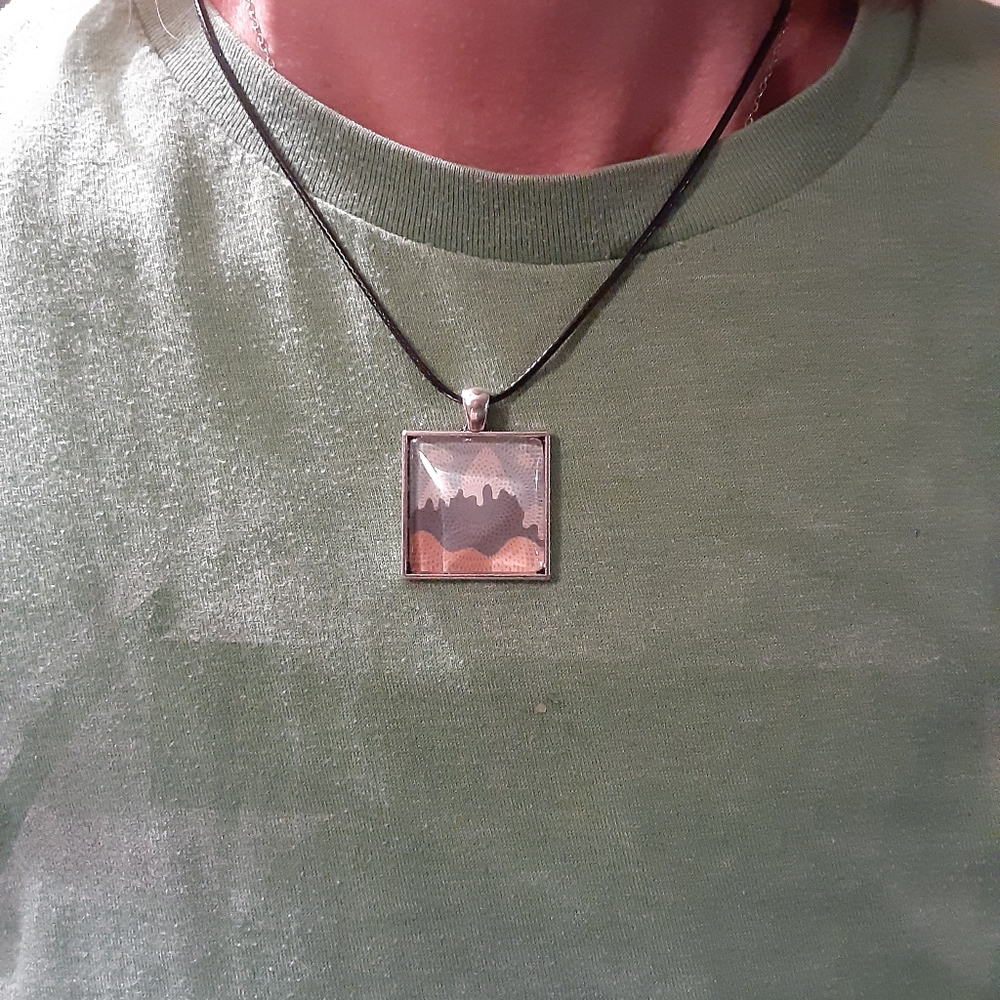 Cabochon necklace